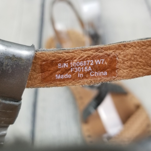 UGG | Jordyne metallic silver & braided strappy sandals - Picture 9 of 9